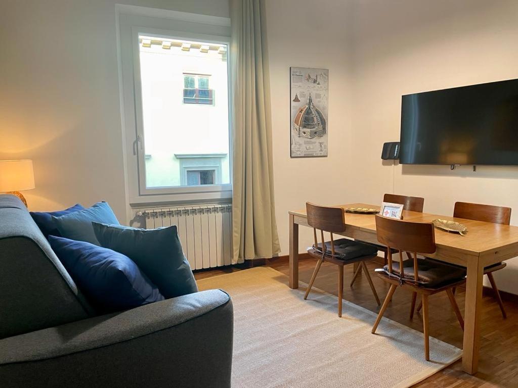 Appartamento Novella'S Loft Near Santa Maria Novella Station Firenze Esterno foto